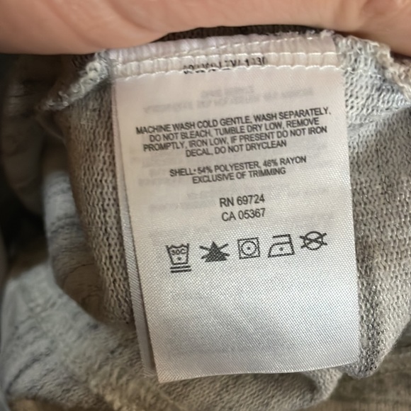 Columbia Pullover Sweatshirt - Picture 8 of 8